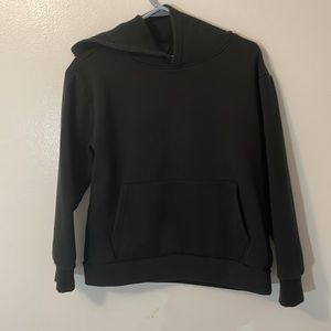 The Commons large pullover pocket sweatshirt black